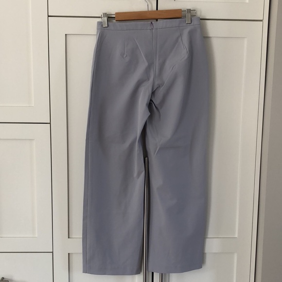 BCBG Max Azria Mauve Wide Leg Cropped Pants with Back Zip and Bow on Front 4 - Picture 3 of 4